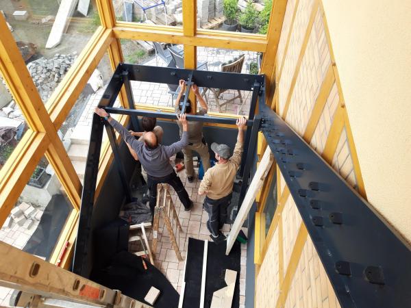 Montage Stahlrahmen Treppe