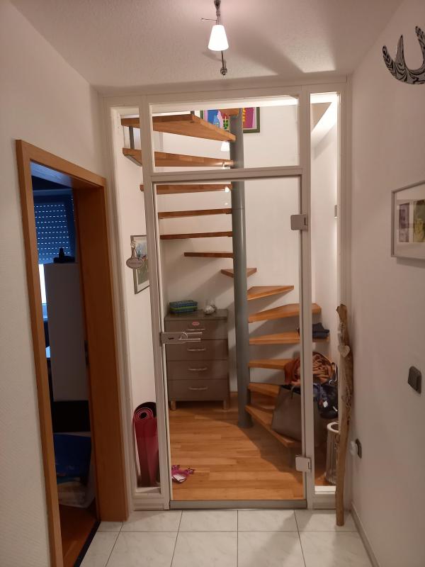 Glastür als Raumtrenner 