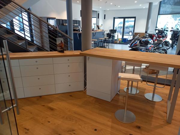 Theke von hinten